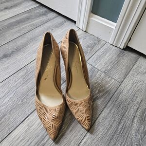 Jessica Simpson Tan Patterned Heels